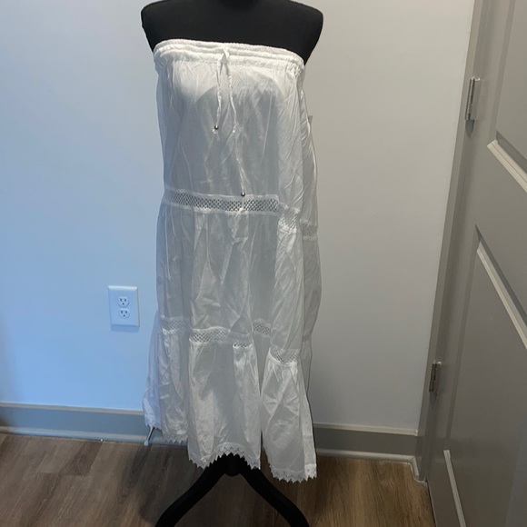Dresses & Skirts - White skirt/dress